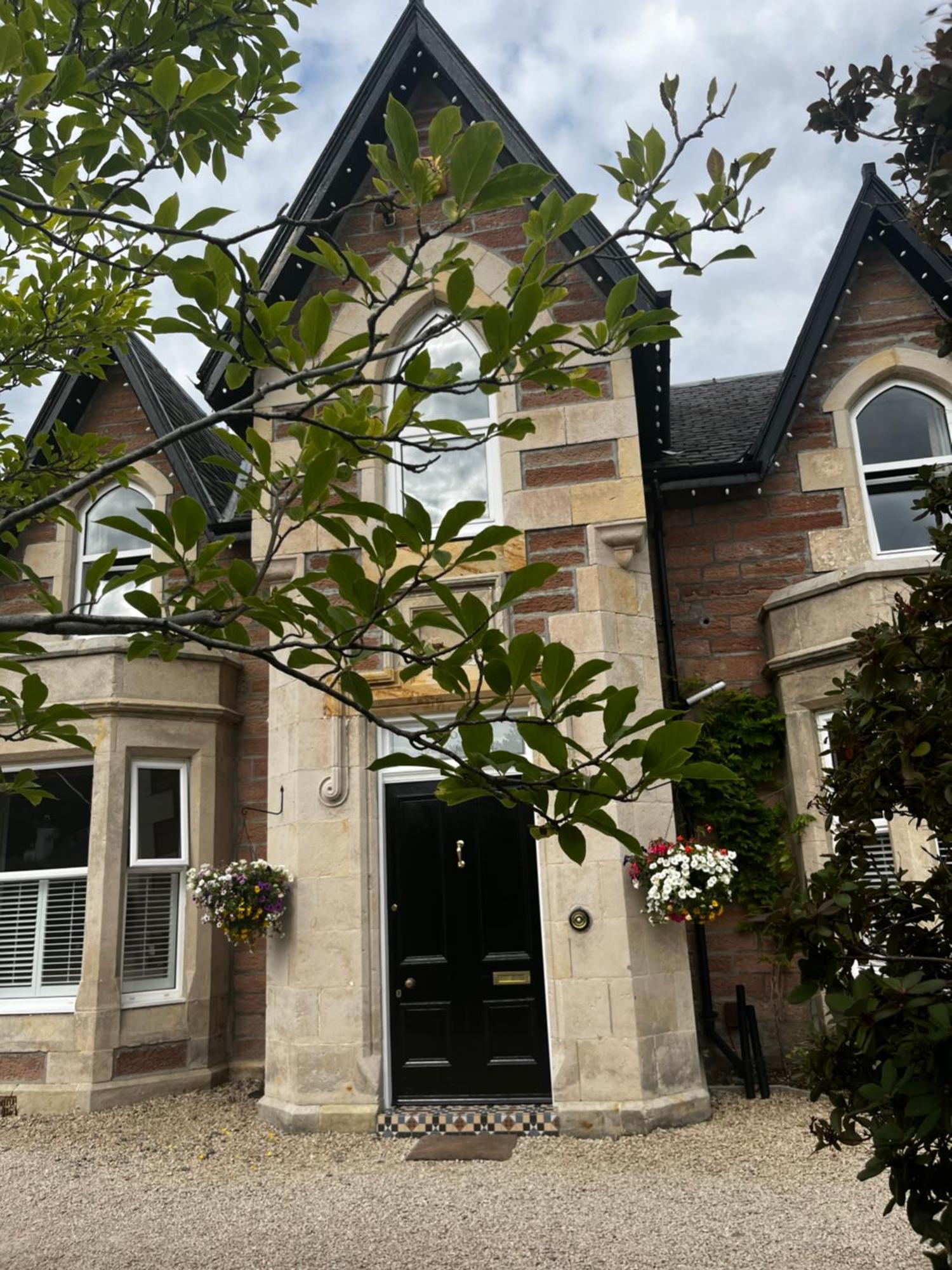 Beinn Mhor Lodge, 63 Culduthel Road Інвернесс Екстер'єр фото